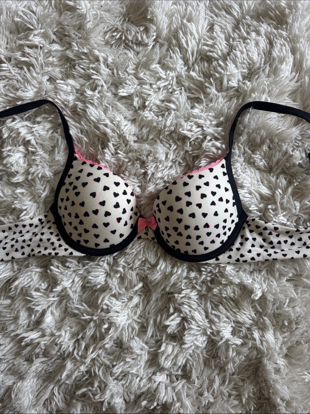 very sexy Victoria’s Secret black and white heart bra with pink trim 32B